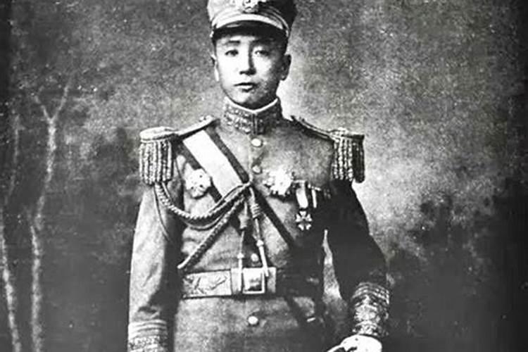 2025本命年蛇戴什么属相好