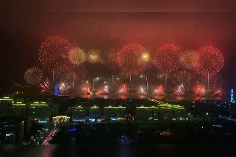 童梦乐园烟花秀几点