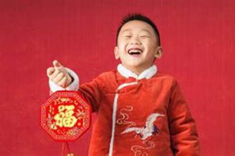 ...穿红内衣和袜子吗？是不是红衣服也不能穿？为什么？