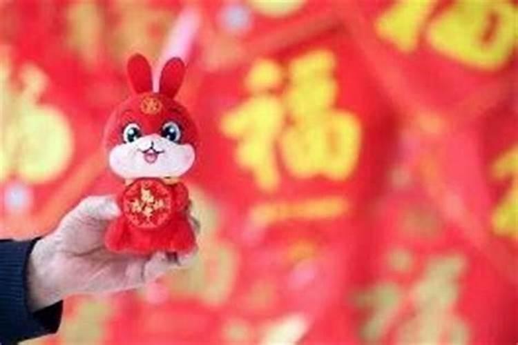 2005年2月19日出生在10点55分五行属什么