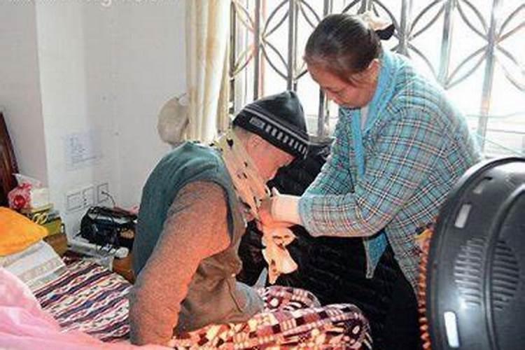 2001年农历十月初一出生的人在五行中是金命还是什么命