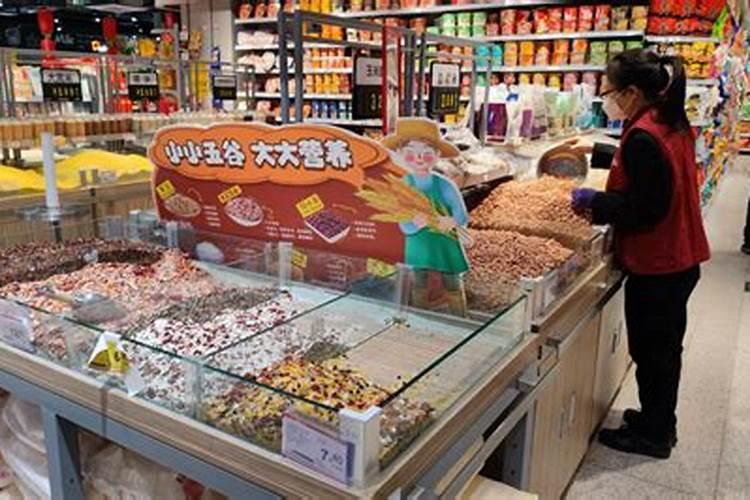 腊七腊八出门冻傻是什么意思