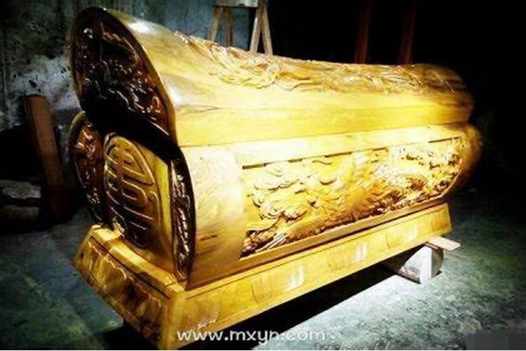 梦见棺材里面有死人 梦见棺材里面有死人是什么意思