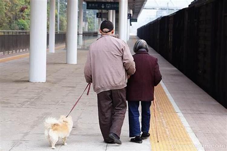 梦见死去的爷爷是什么兆头？