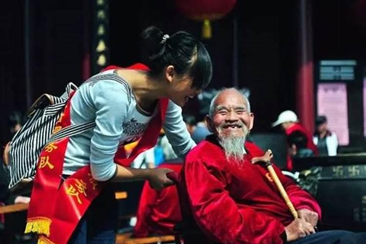 重阳节要给去世的老人烧纸吗？