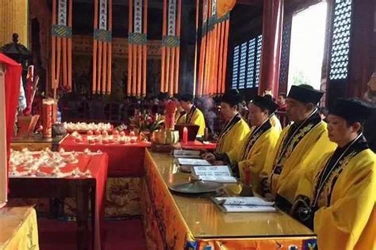 鼠年年农历三月十五的女人命硬
