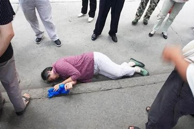 梦见骑自行车带着女儿的预兆