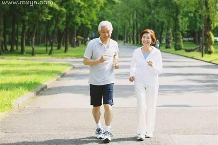 八四年属鼠阴历8月26出生二零一五年运势