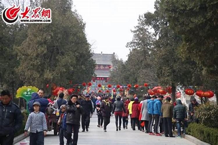 哪里有在正月十五点灯的习俗呢？