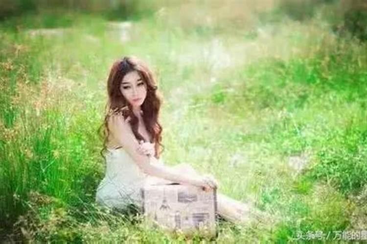 出生在哪些月份的女人命带桃花印,一辈子都有男人追