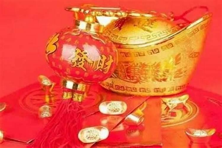 虎本命年男要佩戴什么本命年属虎男佩戴墨玉有益健康？