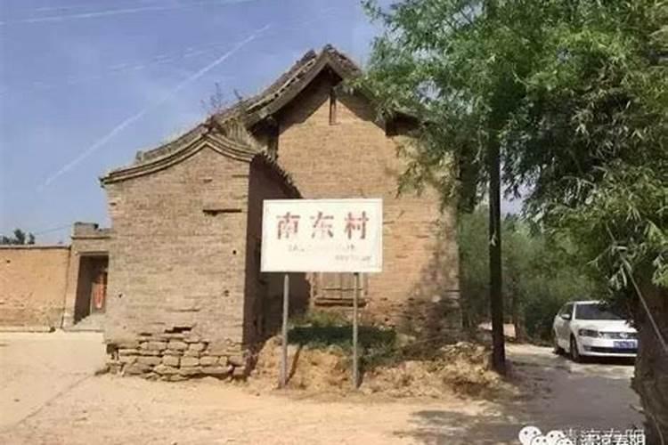 属蛇冲太岁佩戴什么 怎么化解？