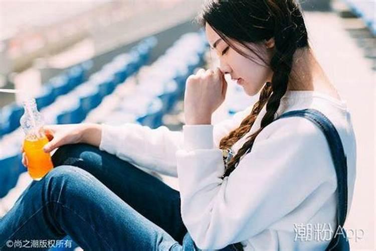 梦见以故老婆一同锄地种菜？