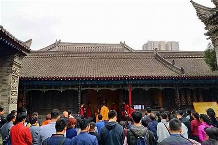 梦见女人伤心的哭的预兆