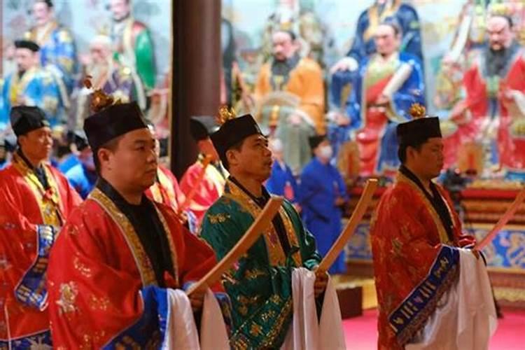 ...无限感激!比如说到底寿金到底是烧多少？拿什么纸写什么