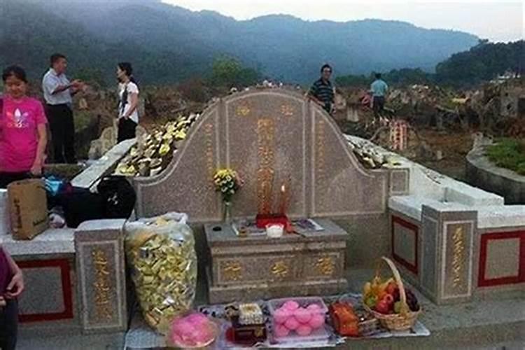 中元节哪些人不宜上坟 中元节什么人可以上坟