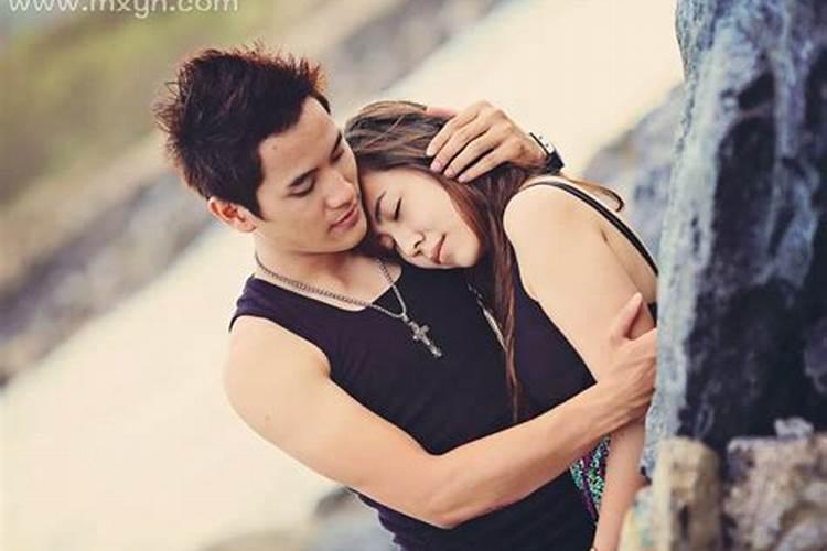 梦见拥抱妻子有什么征兆