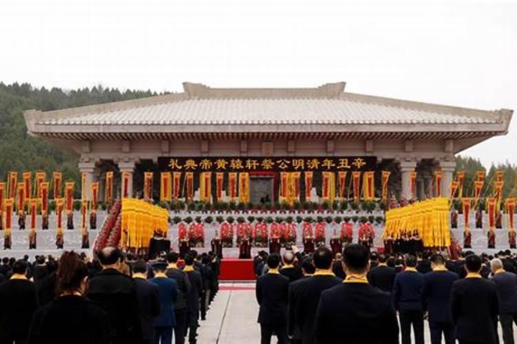 86年属虎女佩戴什么好,86年属虎本命年女应该佩戴什么？
