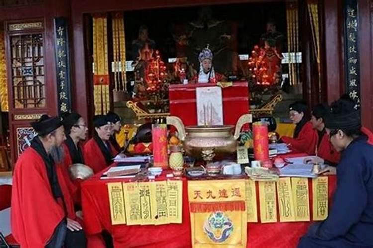 梦见不认识的女人和自己在一起的预兆