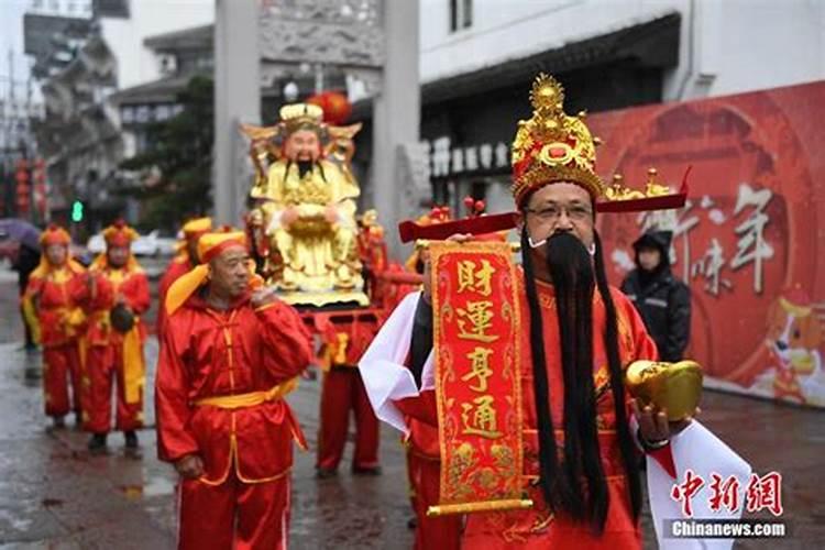 梅州市春节接财神的日子