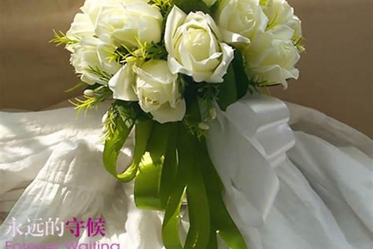 梦见自己戴红花结婚