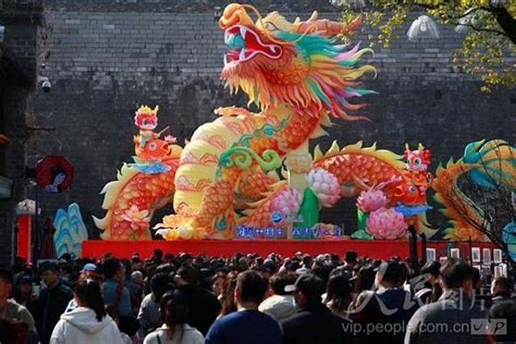 镇江过年的风俗