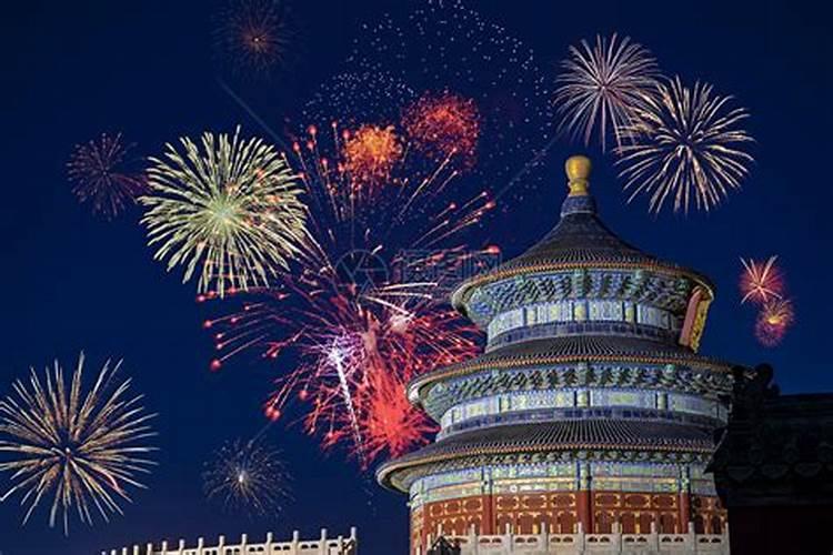 中秋节和国庆节寄托了什么思想？