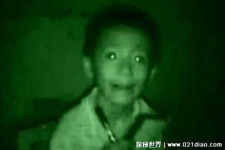 做梦 流产后一个星期,总是梦见有个一岁刚会走路的小女孩追着我哭,是...