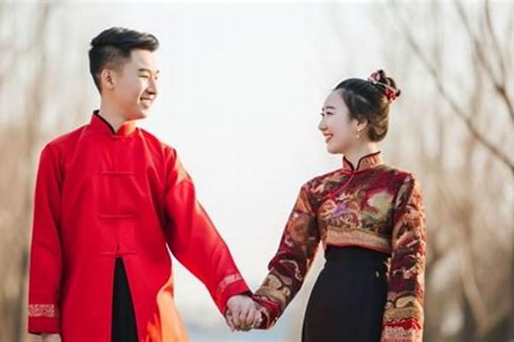 男女都属马婚姻相配吗,90属马一生有几次婚姻