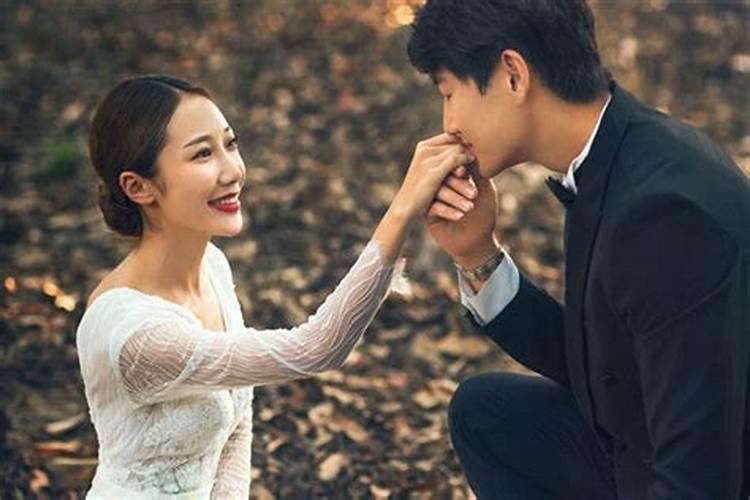 84年闰十月初一出生的鼠男生离婚么？