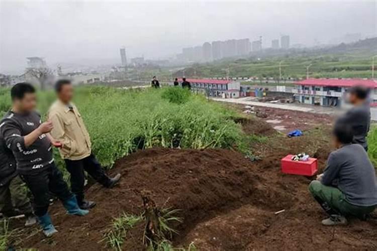 2024年8月18日中元节吉时凶时黄历查询今天是黄道吉日吗