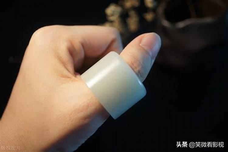 ...最近犯小人 怎么趋吉避凶 佩戴什么首饰合适