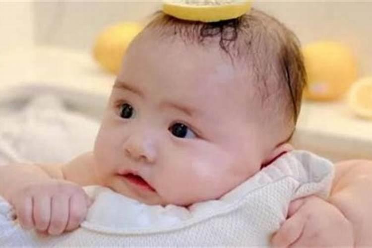 83年1月18日出生的女生看运势看命盘