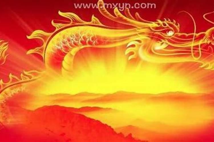 白天睡觉梦见龙在天上飞,被我抓住了