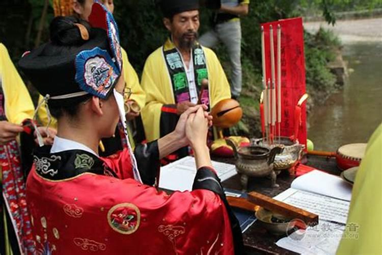 一个人,是“正人君子”还是“虚伪小人”,观察这三点就够了!