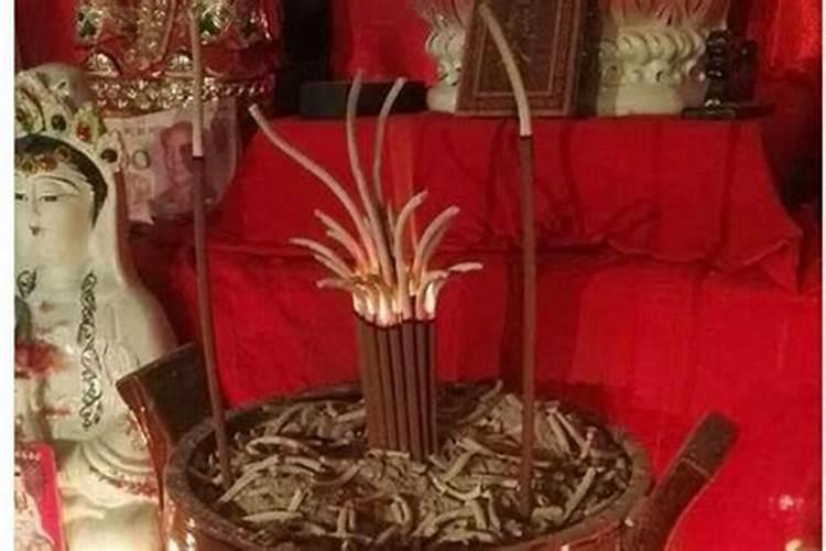 在寺庙许了奶奶长命百岁的,爸爸妈妈身体健康的愿需要去还愿嘛？