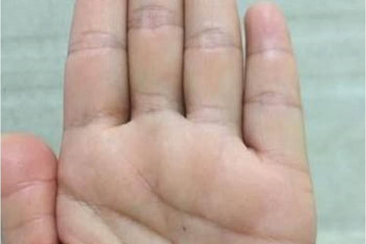 一掌经婚姻口诀,请问一掌经,如何推算婚姻。多少岁结婚？
