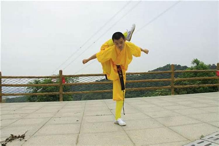 大师们帮忙看看这是不是真童子命是不是八字纯阳