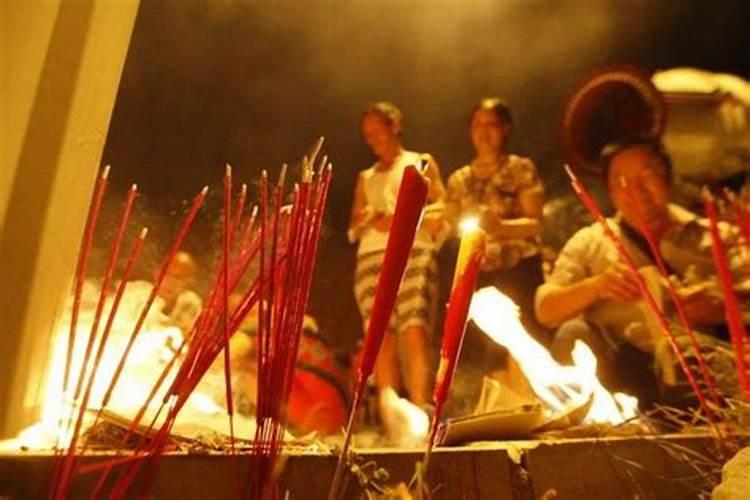 中元节可以给财神烧纸吗？