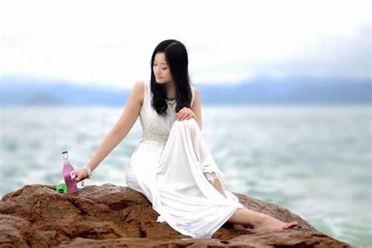 女人梦见大海水好不好？