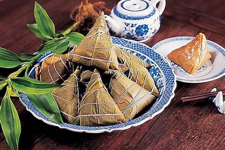 如果不上香念经可以念香赞吗