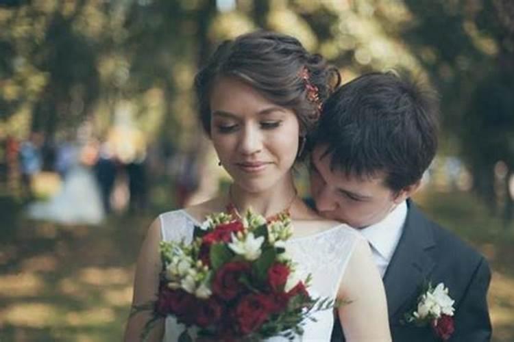 为什么那么多夫妻宁愿凑合着过日子,而不选择离婚