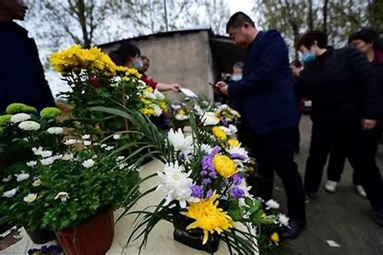 本命年可以上坟祭祖吗