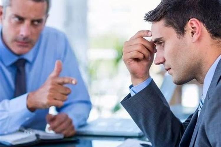 身在职场,如何应对在“小人”型的领导和“小心眼”的领导上司？
