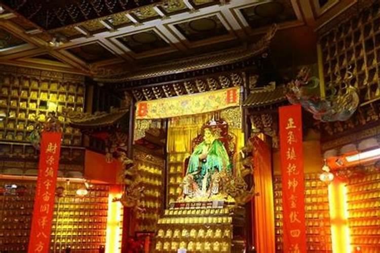 初五应该怎么迎财神