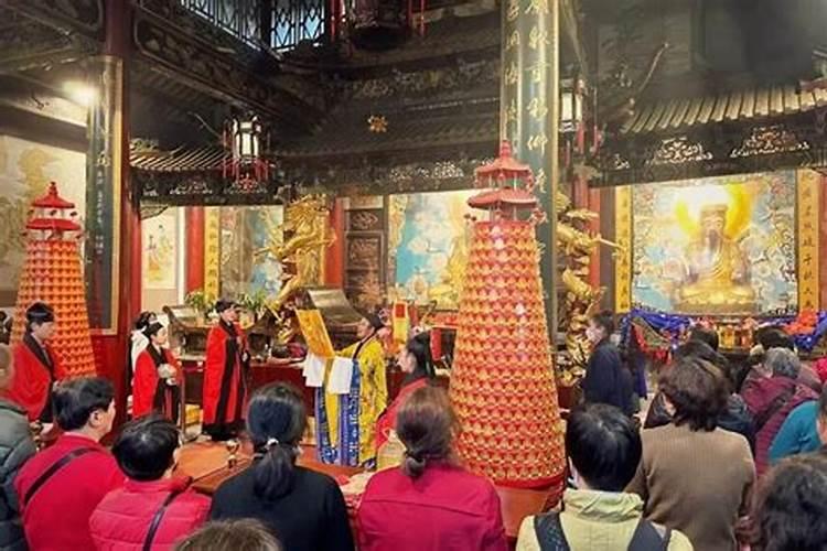 七月十五烧纸有什么讲究？七月十五上香要注意什么？