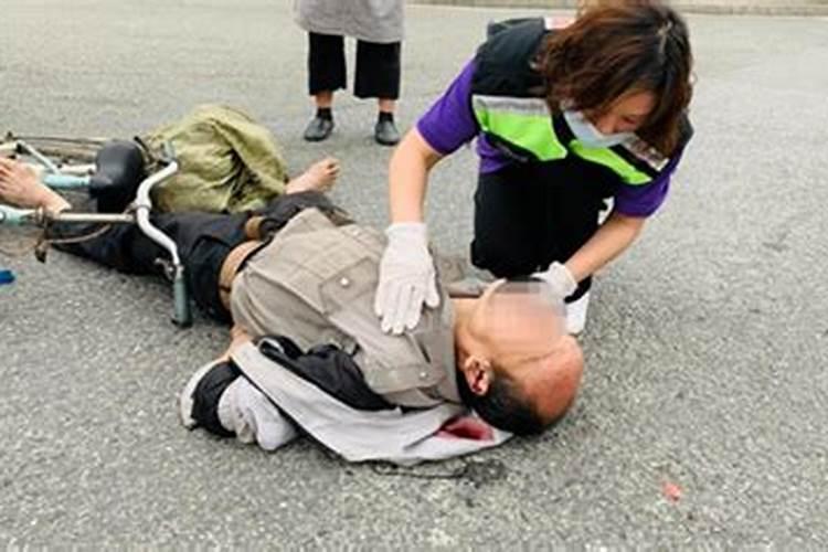 梦见爱人出车祸死了是什么意思