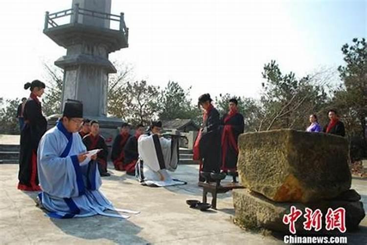 女生辰八字阳气太重怎么化解？对身边的人有什么不利和对哪类人好？