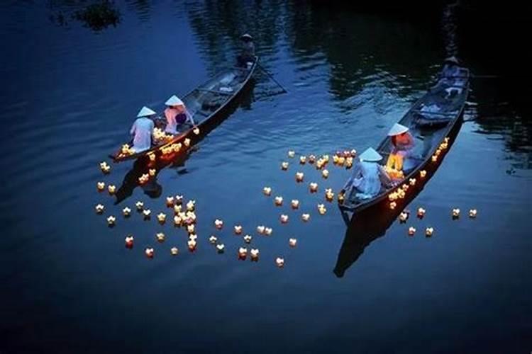过世人生日和7月15在一个月是该烧那次纸呢,听老人说一个月不能烧两次...