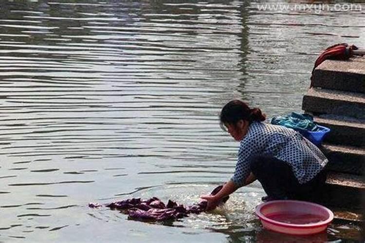 梦见给死去的亲人洗衣服的预兆